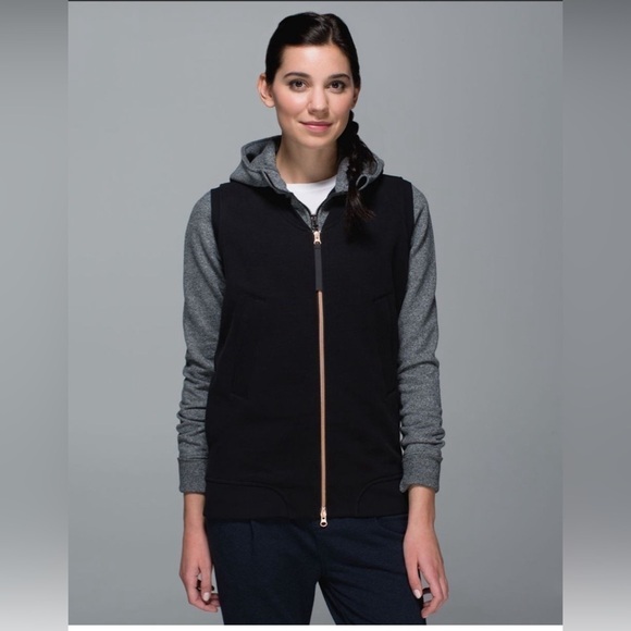 Lululemon Departure Vest in black- Size 6 - Picture 1 of 10